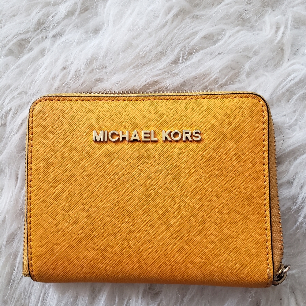 Michael Kors Zip Around Small Wallet-Mustard